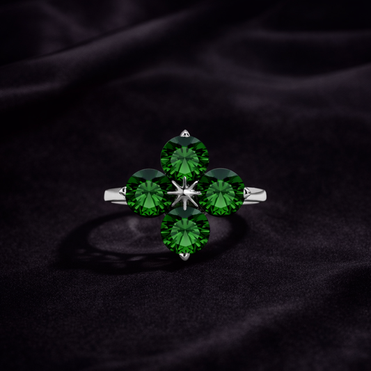 Eight-point Star Clover Ring - Green