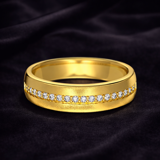 Wedding Band with Zircon - 18k Gold Plated