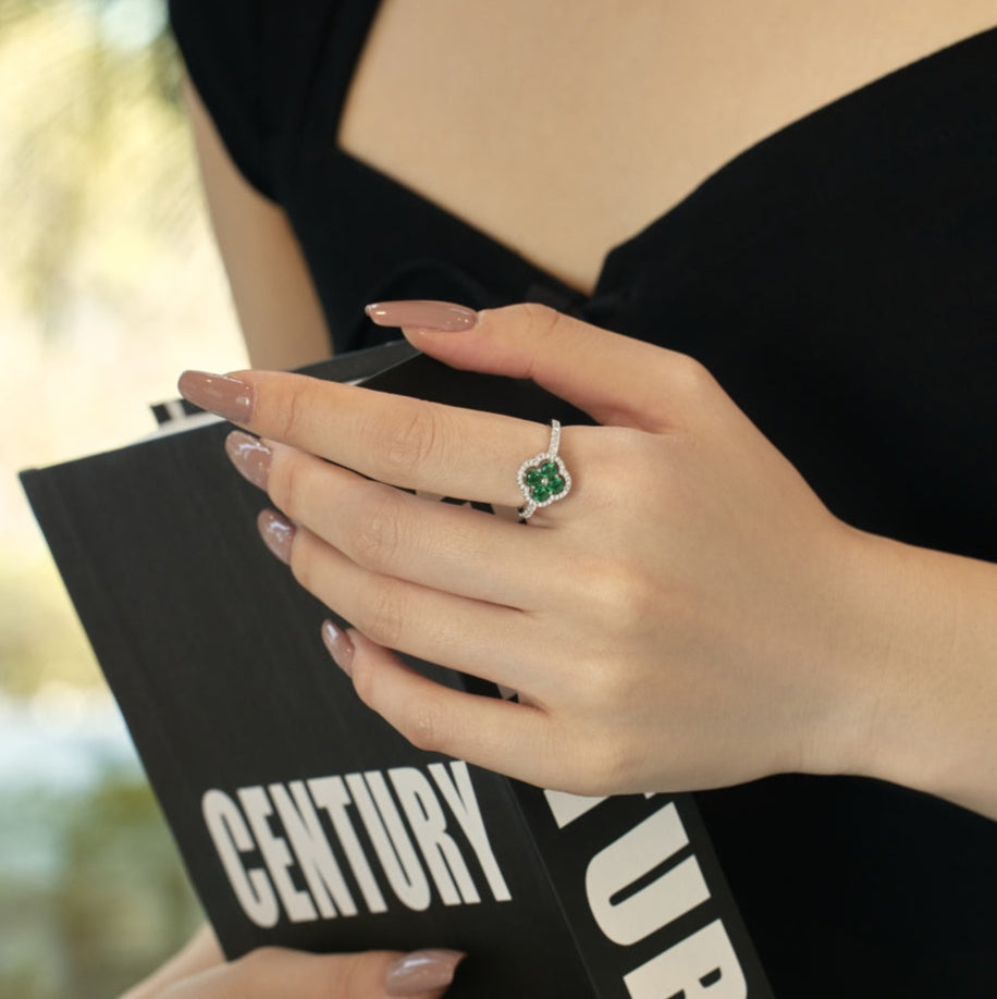 Green Stone Clover Ring
