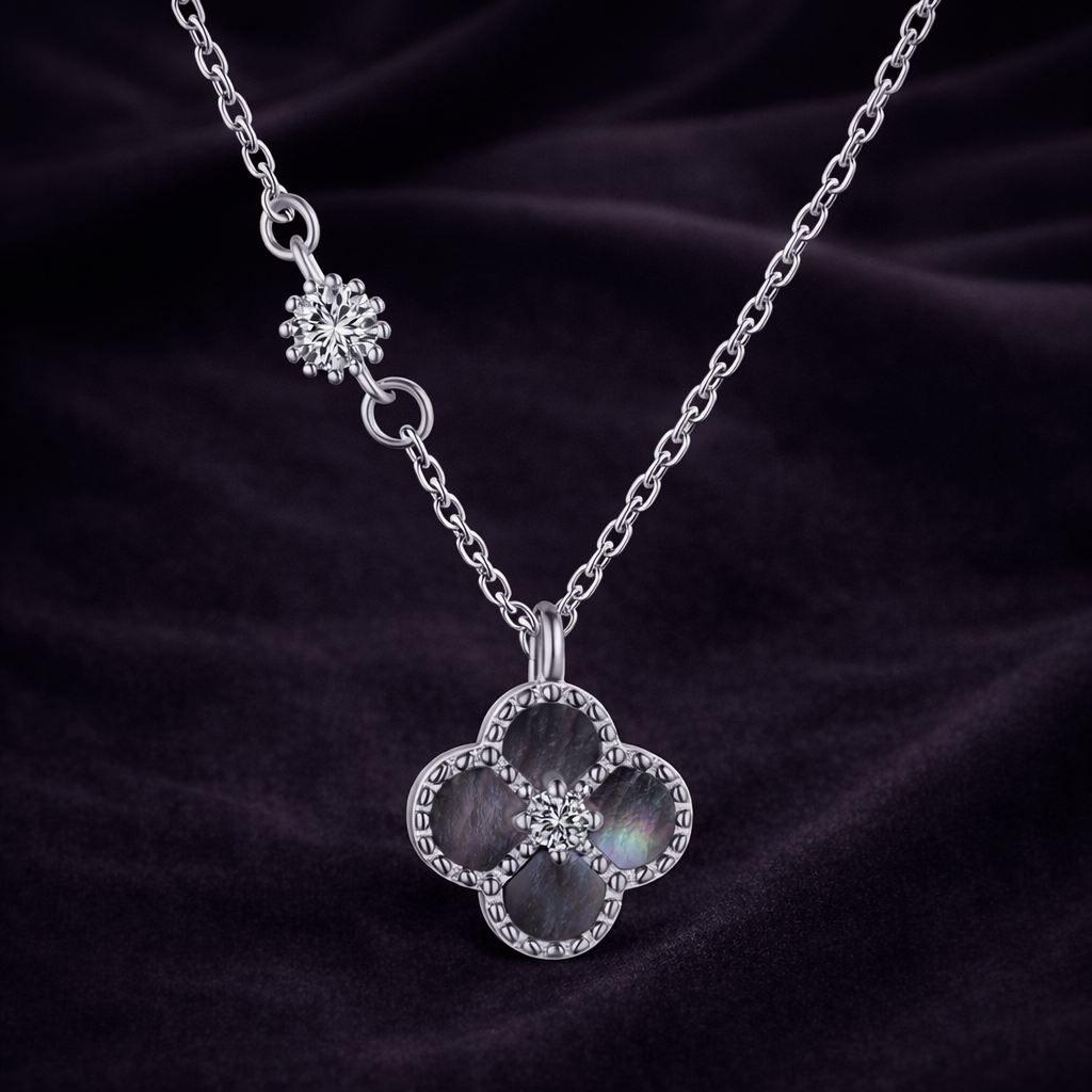 Four Leaf Pendant Necklace - Gray